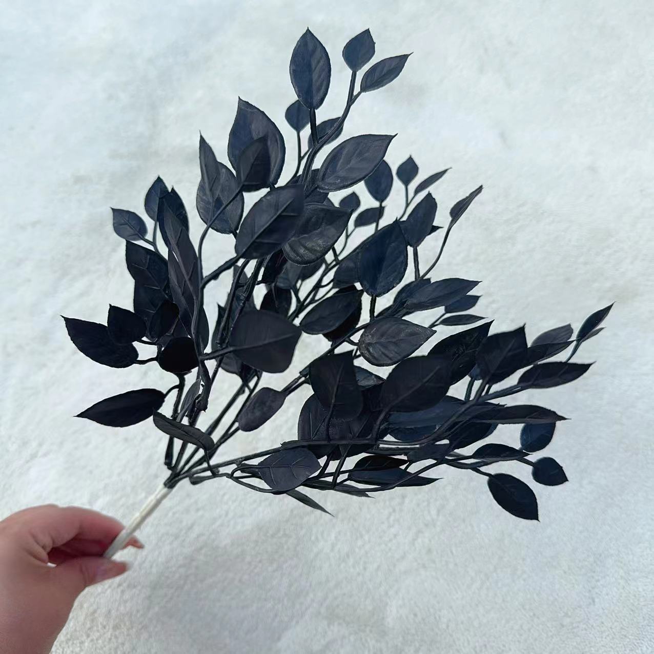 Schwarze Halloween-Kunstblumen – Desk Setup Plants Bewertung und Preis